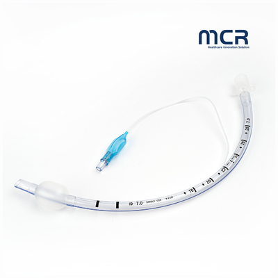 Un buon prezzo. Tubo endotracheale in PVC trasparente con punta di palloncino e connettore ISO standard da 15 mm in linea