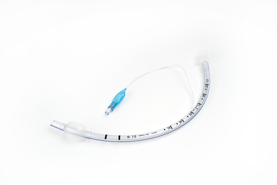 Un buon prezzo. Consumi medici usa e getta PVC tubo endotracheale con o senza manette con connettore da 15 mm in linea